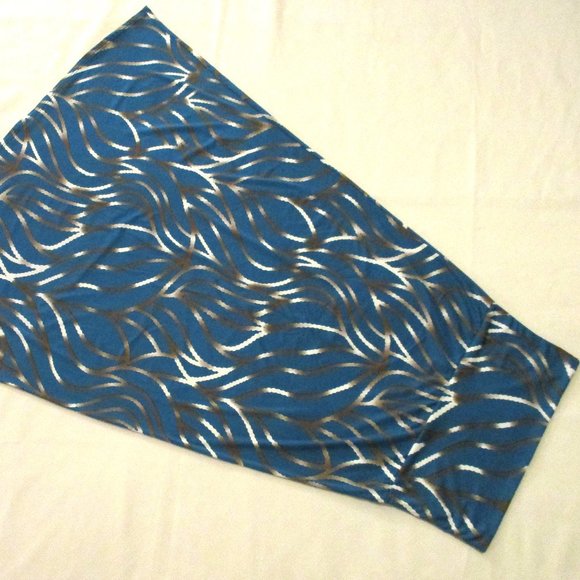 SOLID MAXI SKIRT – NWOT – SZ S - Picture 2 of 12
